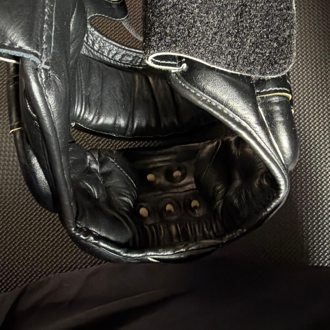 Fairtex 黒 ヘッドギア　キック、ボクシング