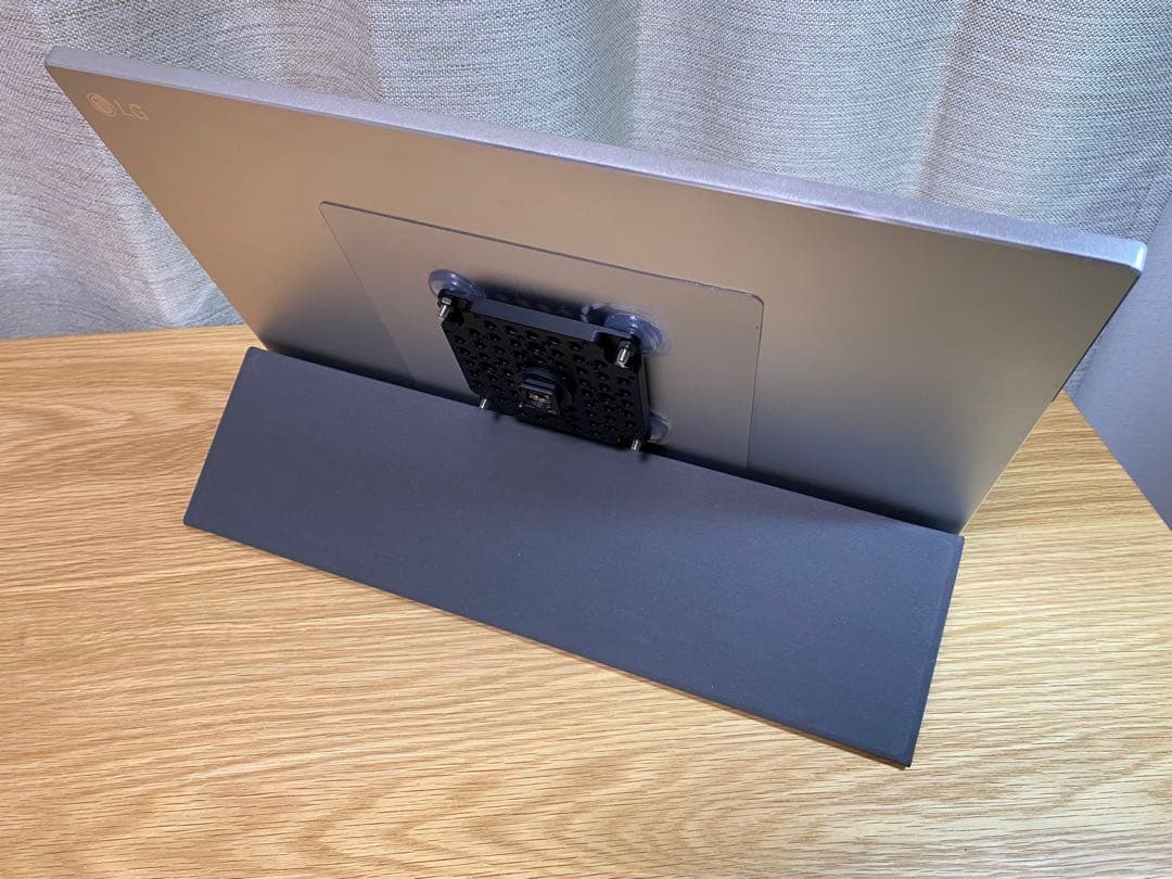 LGモバイルモニター gram +view 16MQ70 スタンドDIY