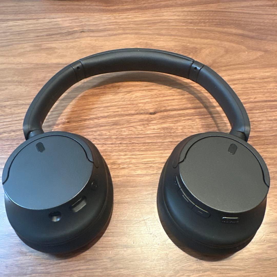 ブラック ワイヤレスヘッドホン　SONY WH-CH720N