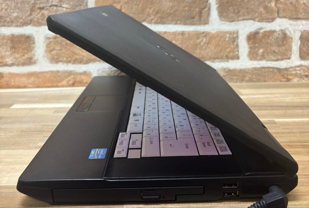 FUJITSU ノート Corei5 Windows11 Office
