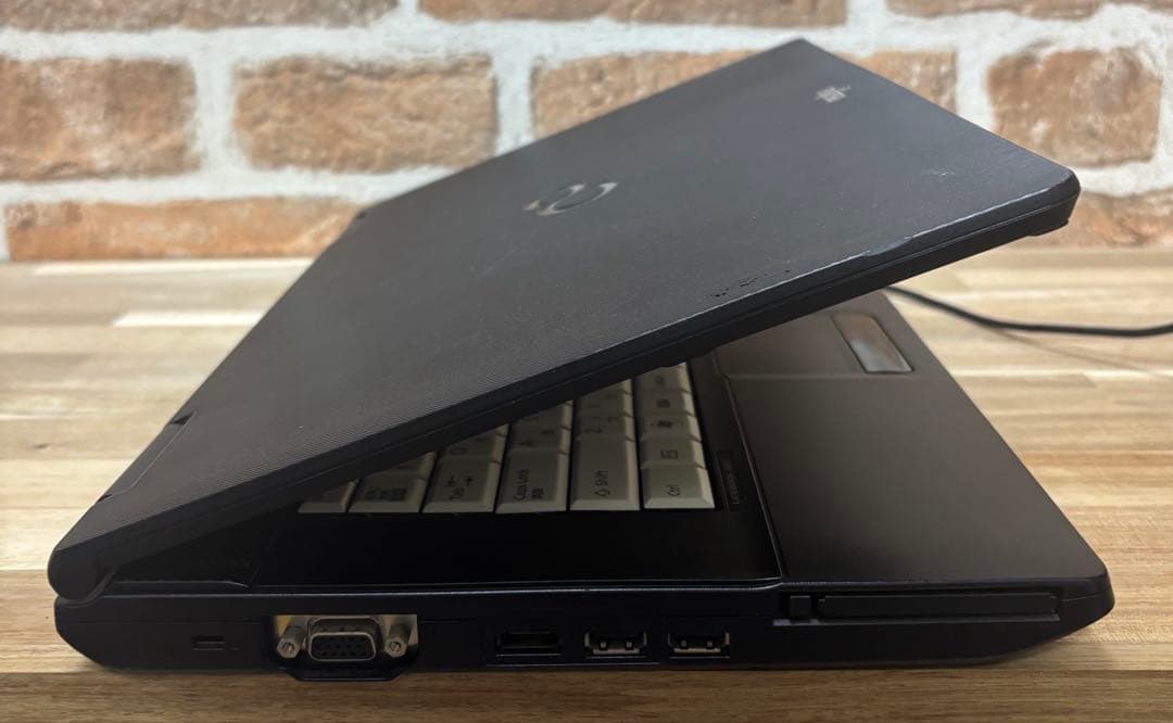 FUJITSU ノート Corei5 Windows11 Office