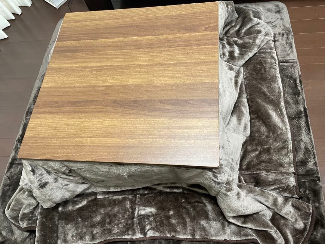 木製ブラウンこたつ 電源コード付き　掛け布団　敷きマット付き