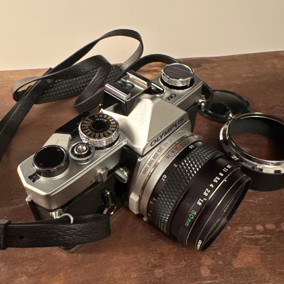 【極美品・希少革ケース付】Olympus om-1