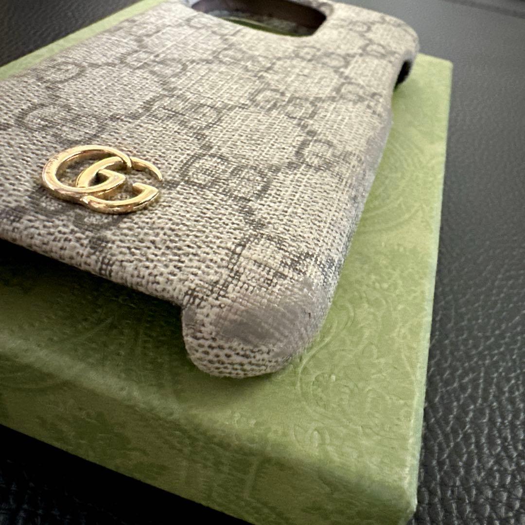 GUCCI グッチ　iPhone15proケース　GG スプリーム 付属品あり