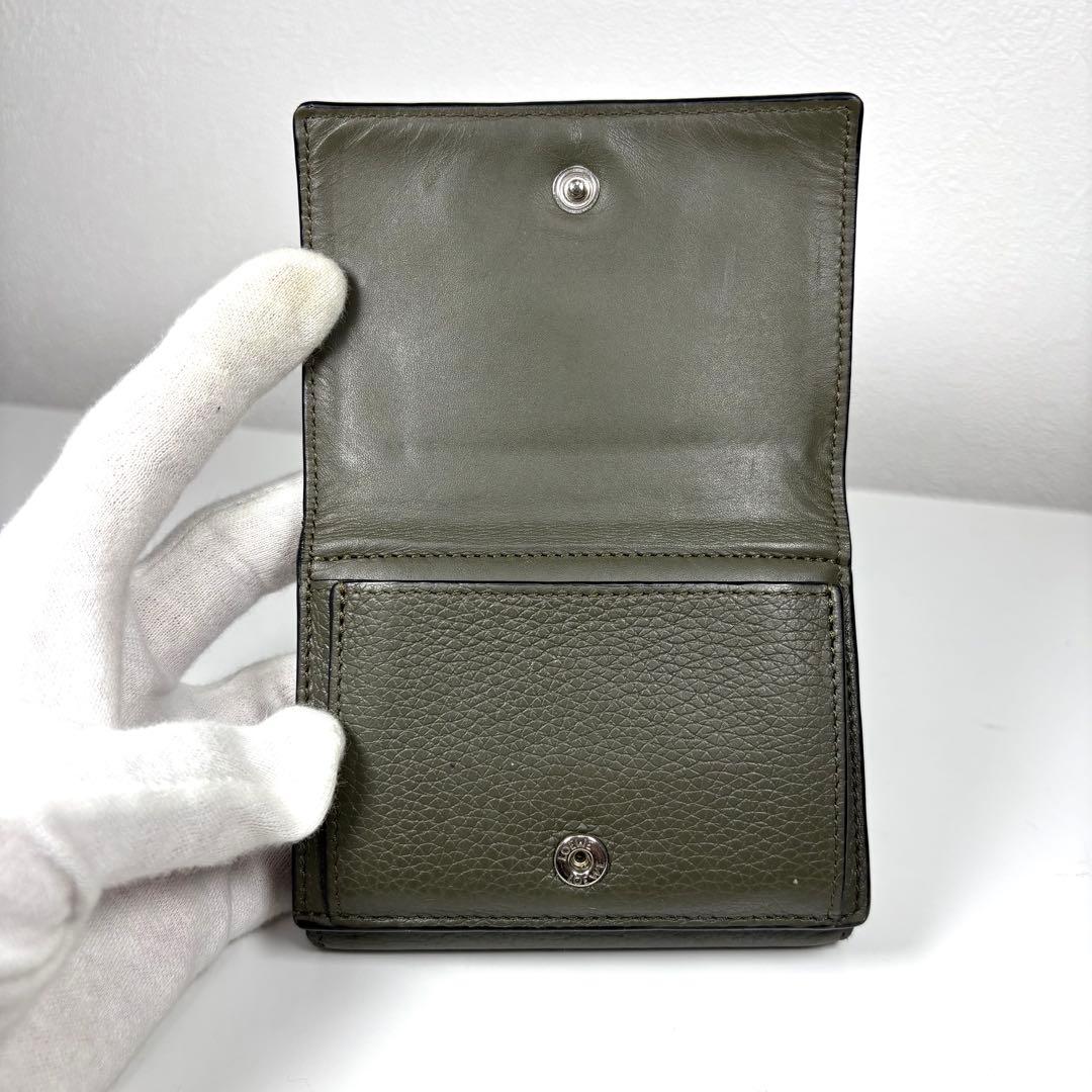 ☆人気☆LOEWE アナグラムロゴ 三つ折り コンパクト財布 カーキ レザー