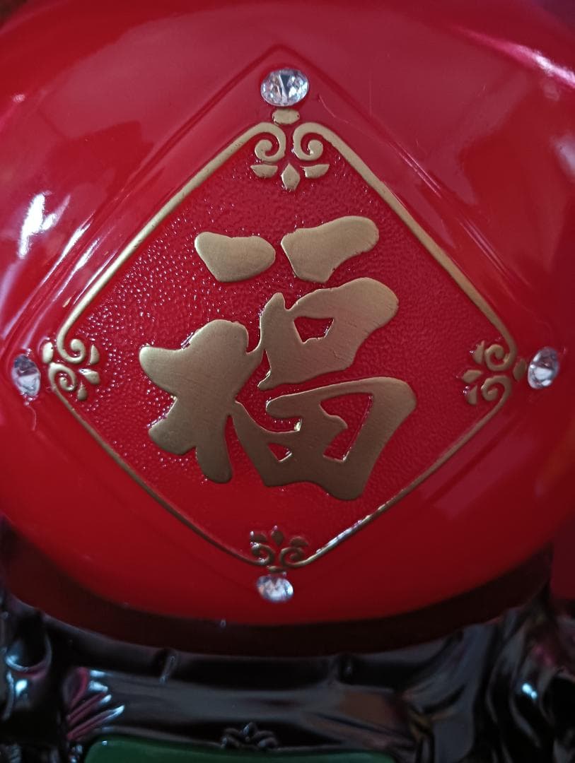 風水アイテム　赤い林檎(りんご)の置物　貯金箱