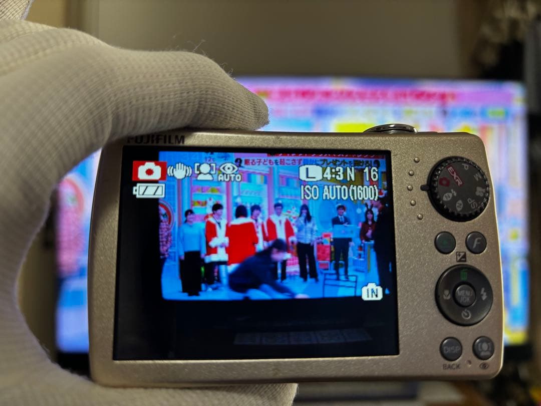 富士フィルムFINEPIX F200 EXR