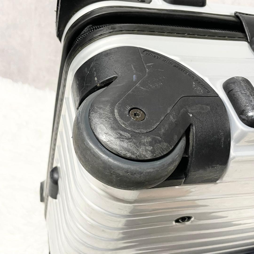 【良品】RIMOWAリモワ サルサ 32L 機内持ち込み可 2輪 ポリカ