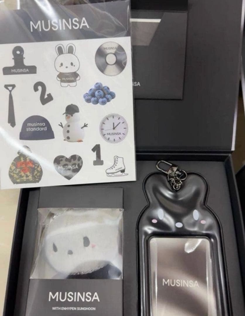 enhypenソンフン　10cm ぬいぐるみ　新品　公式