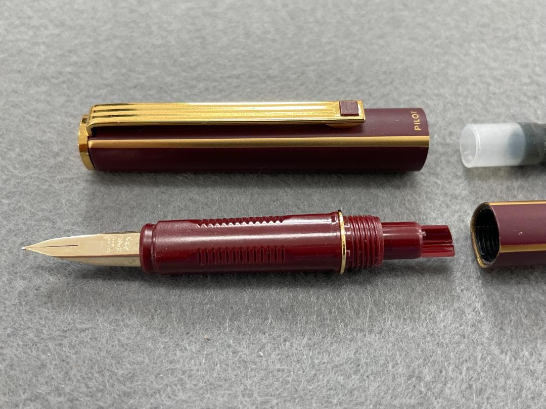 PILOT 万年筆 14K 初期型　クアトロ　ボルドー　89年12月製造