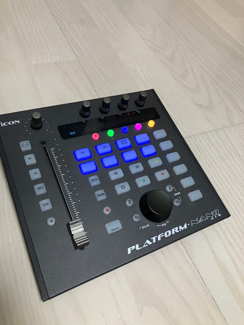 iCON PLATFORM NANO AIR コントローラー