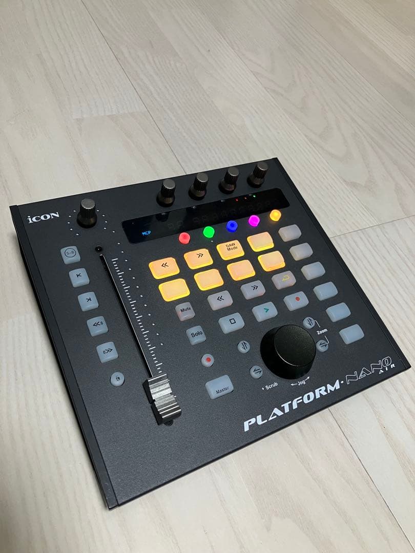 iCON PLATFORM NANO AIR コントローラー