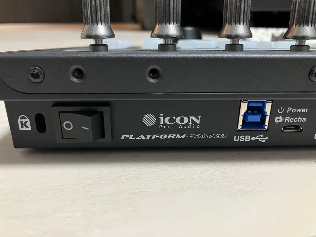 iCON PLATFORM NANO AIR コントローラー