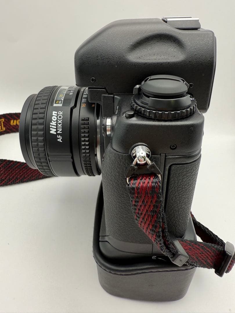 Nikon F5 一眼レフカメラ AF Nikkor 50mmレンズ付き