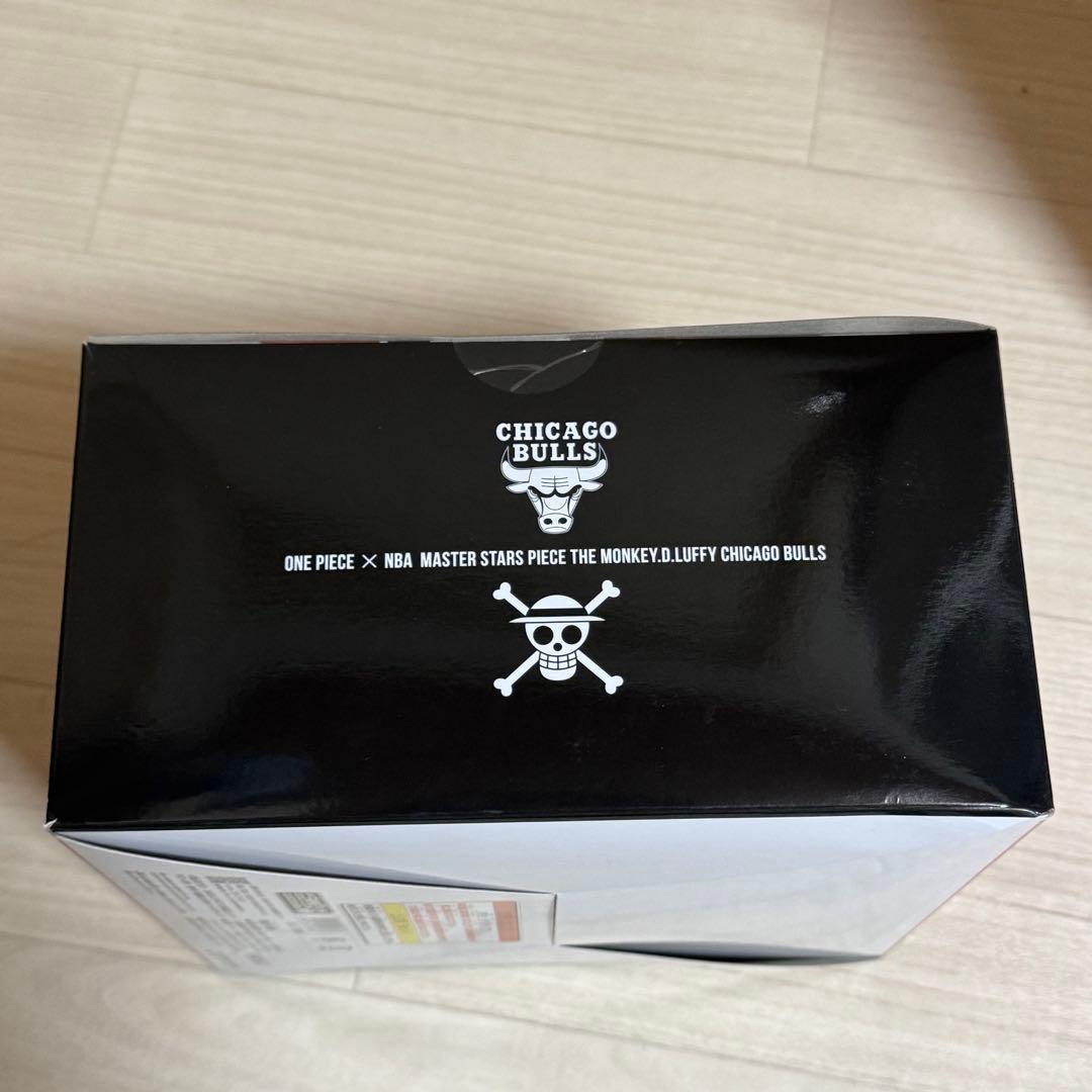 ONE PIECE ×NBA ルフィ　BASE CHICAGO BULLS