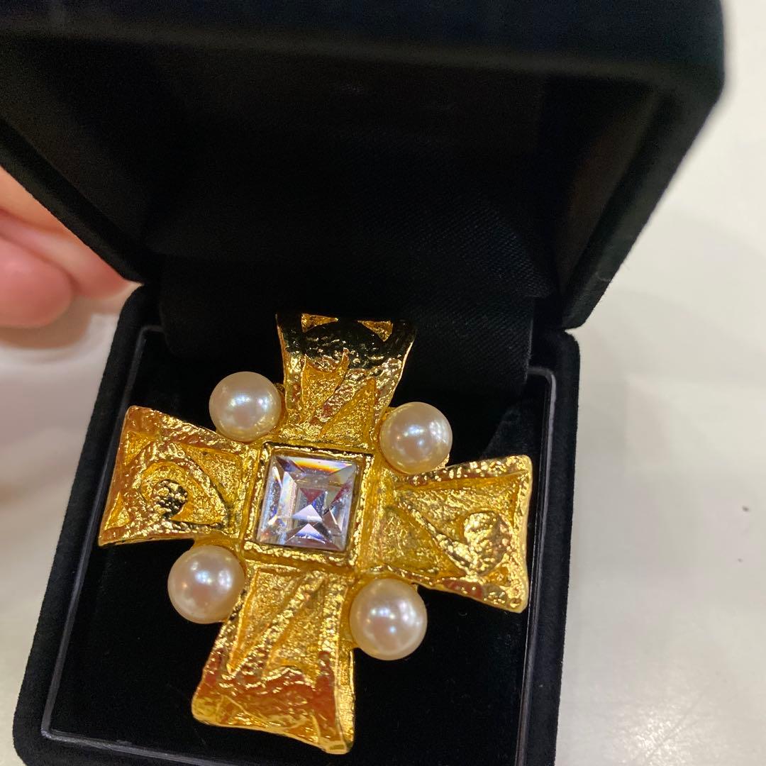 希少 ヴィンテージ クリスチャンラクロワ クリスタル　クロス　ブローチ