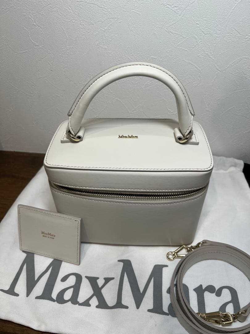 SALEMaxMara ホワイト ショルダーバッグバニティ