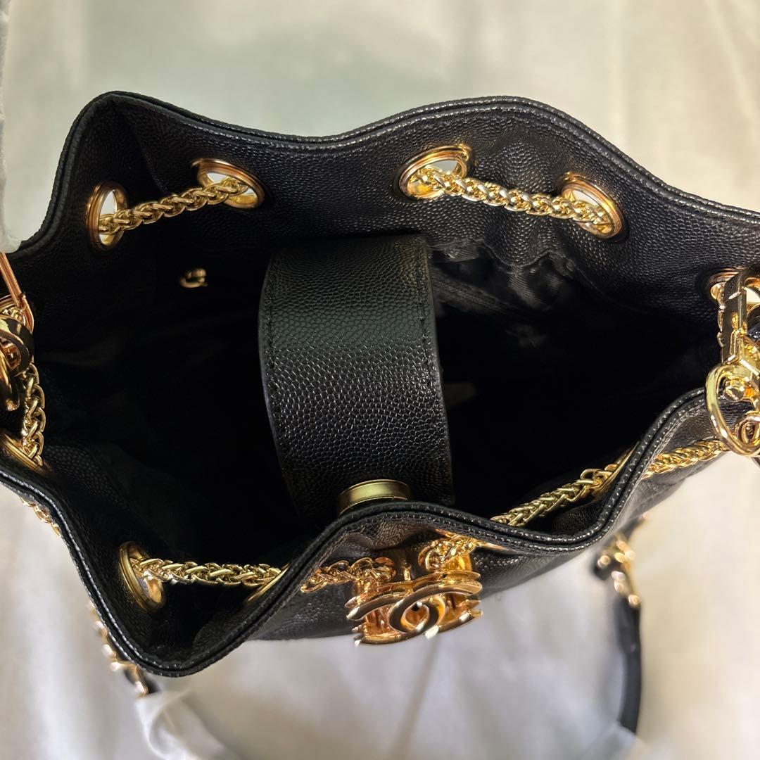 CHANEL MAKEUP キルティングゴールドチェーン 2way