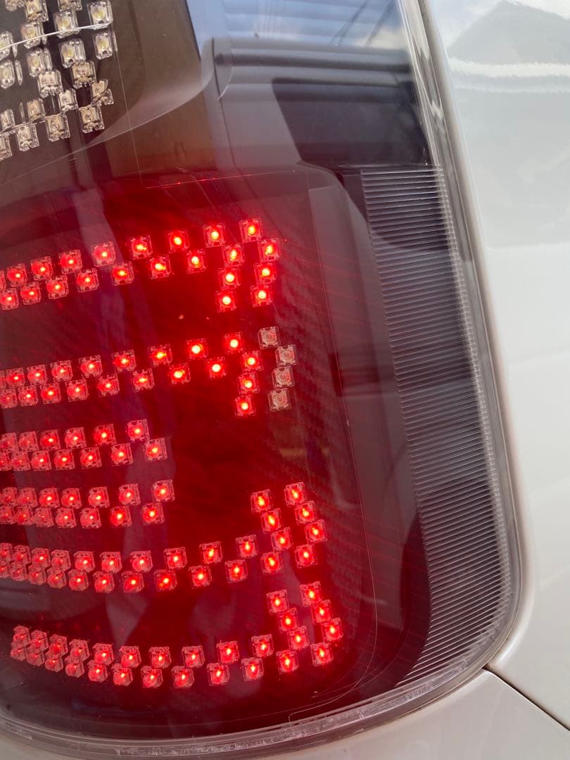 70ヴォクシー&ノア用LEDテールランプ