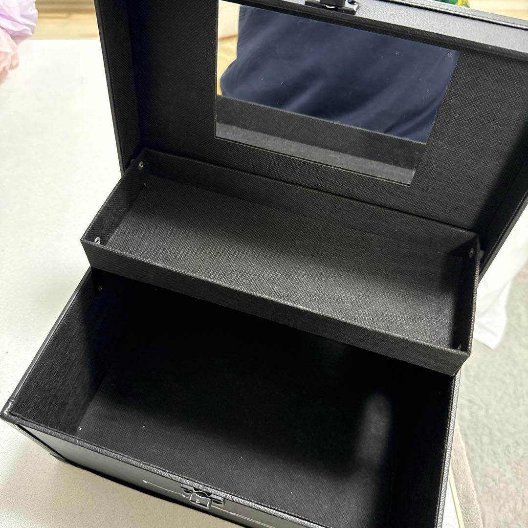 み*ん様 【希少】MAC メイクボックス ブラック　ノベルティ