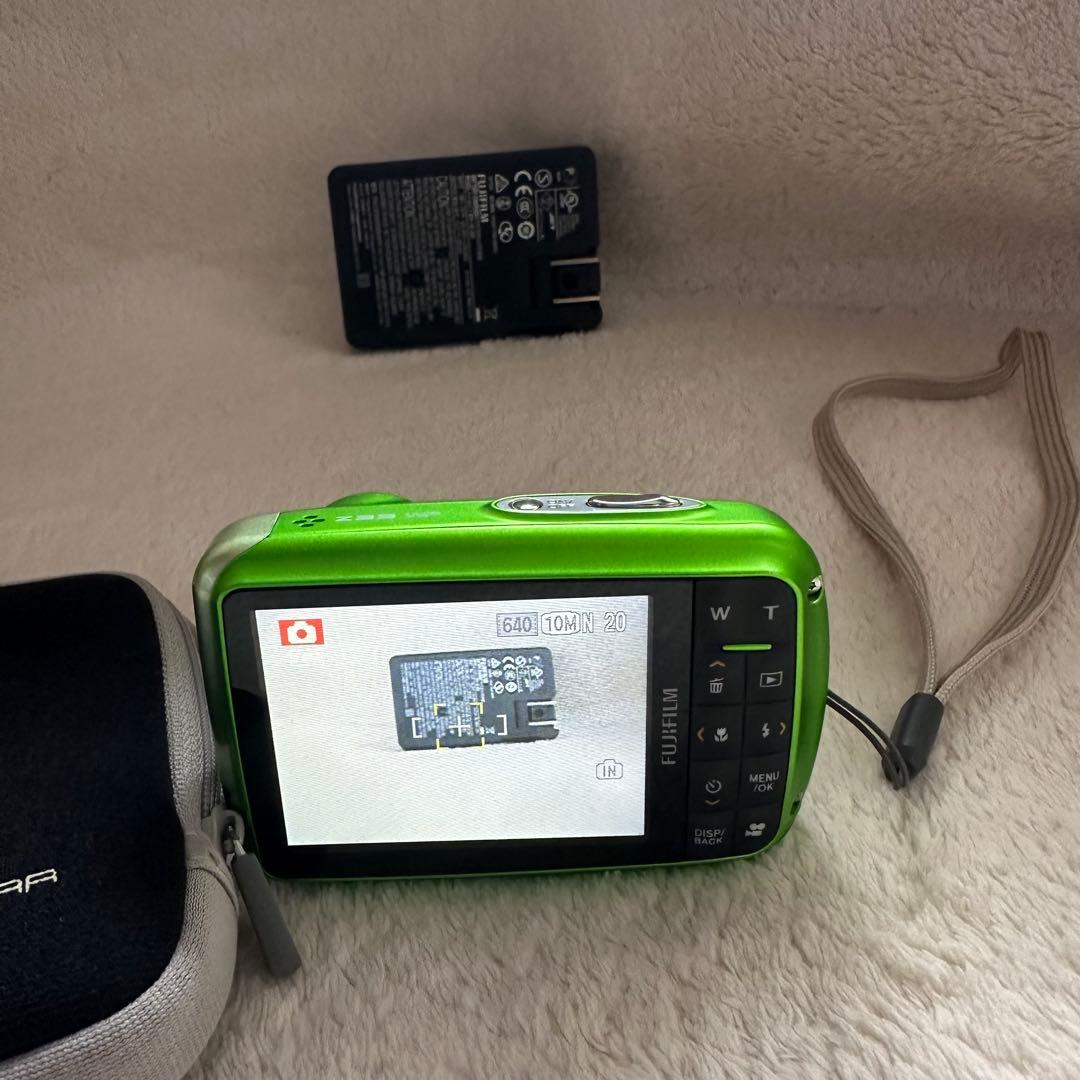 FUJIFILM FinePix Z33WP デジカメ グリーン 緑