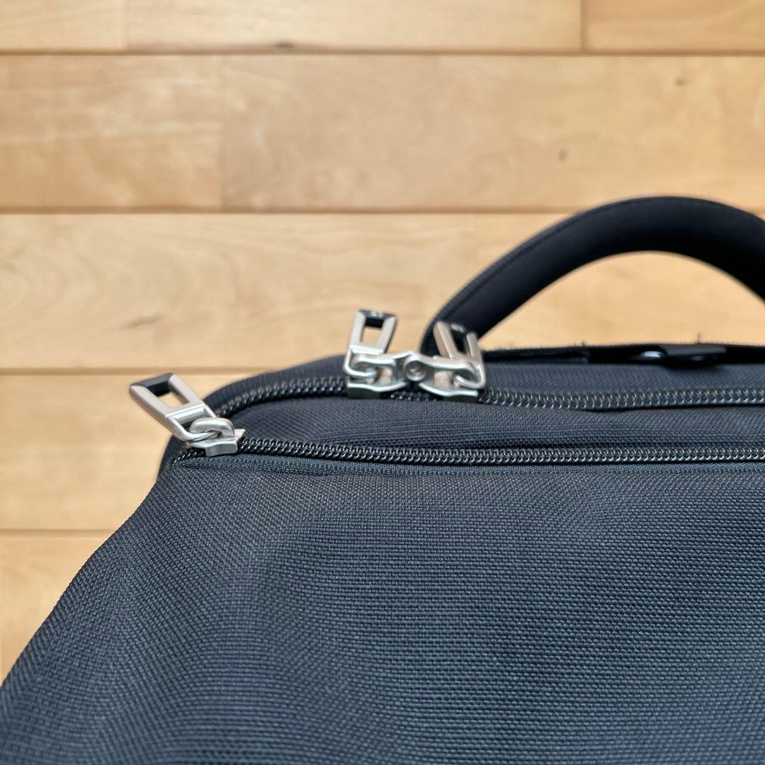 BURTON ブラック 大型キャリーケース２輪