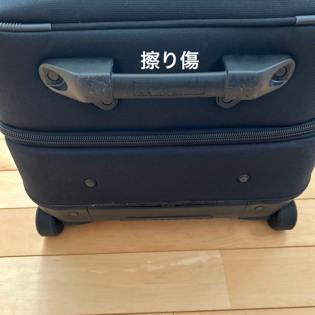 BURTON ブラック 大型キャリーケース２輪