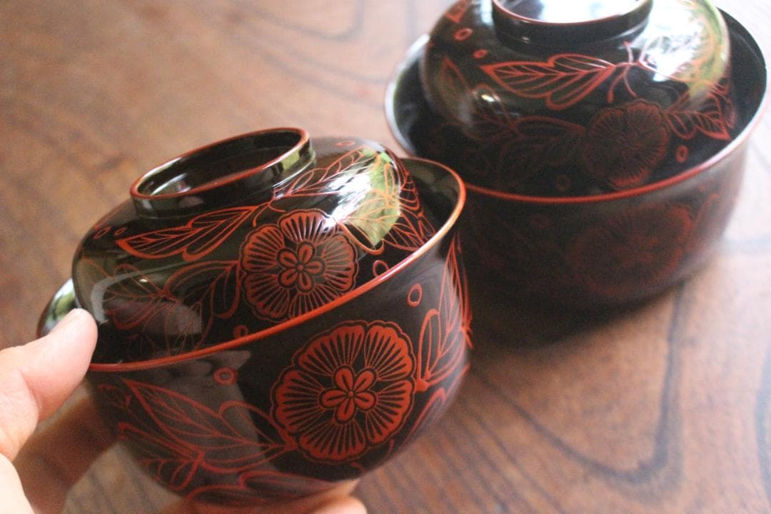 時代逸品！端正な爪朱黒漆に風情ある木芙蓉文の美しい吉野塗の四つ椀（検懐石道具京塗