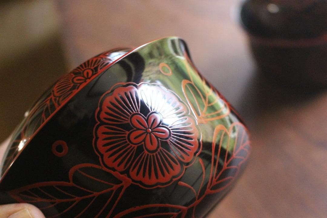 時代逸品！端正な爪朱黒漆に風情ある木芙蓉文の美しい吉野塗の四つ椀（検懐石道具京塗