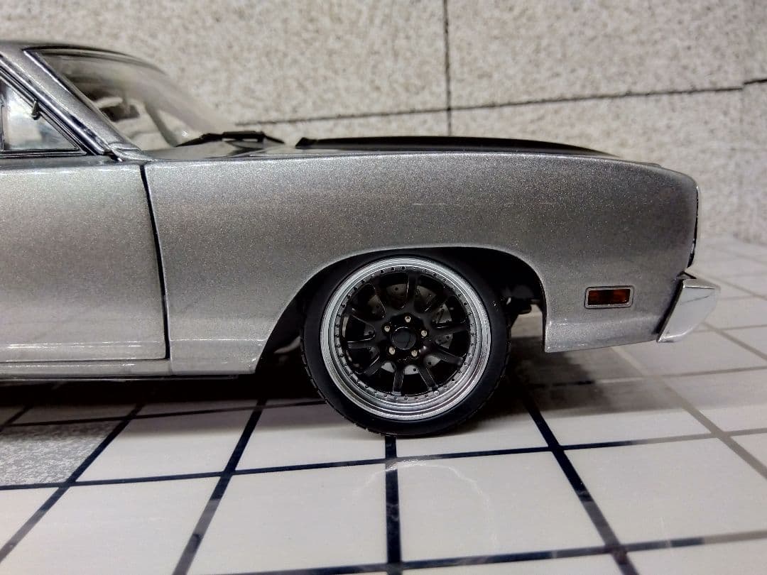 1/18 グリーンライト 1970 Plymouth Road Runner