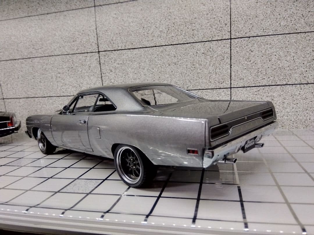 1/18 グリーンライト 1970 Plymouth Road Runner