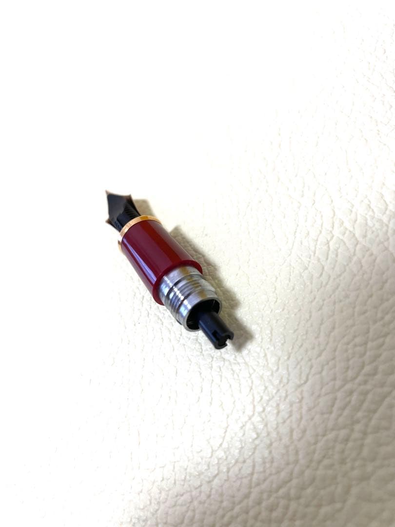 PLATINUM センチュリー 14K 細字 レッド 万年筆 箱付き