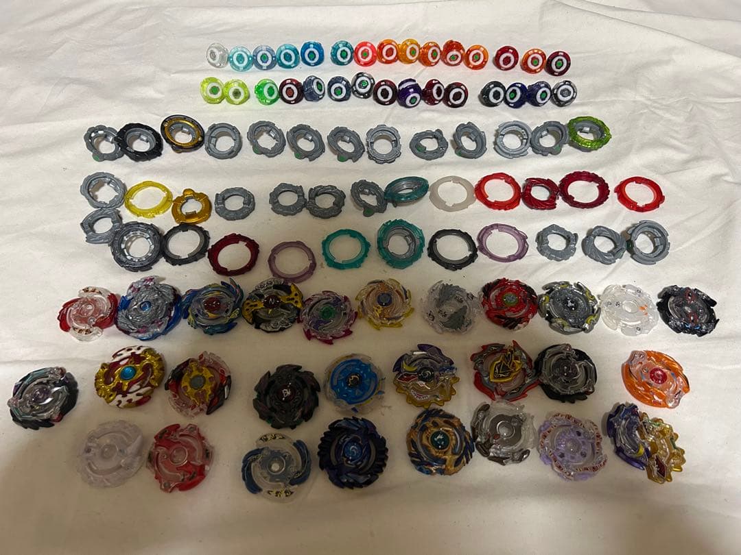 ベイブレード 大量セット ベイブレードバーストゴッド　お値下げご相談下さい