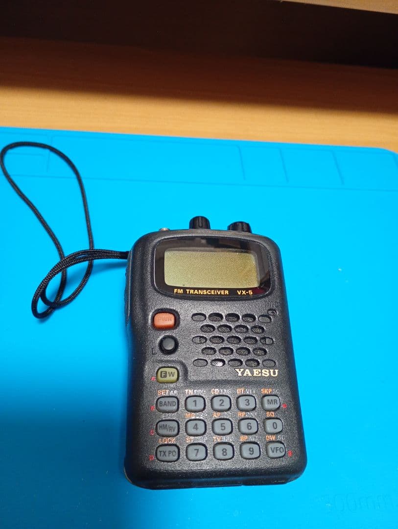 YAESU・VX-5・八重洲無線・３バンドハンディー