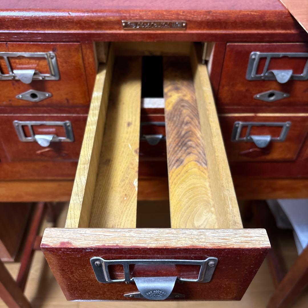 図書館で使われていたキャビネット