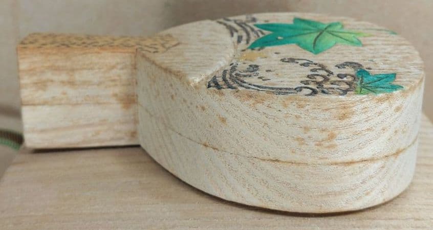 祥桒軒 川本光春 団扇香合(桐木地）裏千家十五代鵬雲斎 書付花押在判共箱 外紙箱