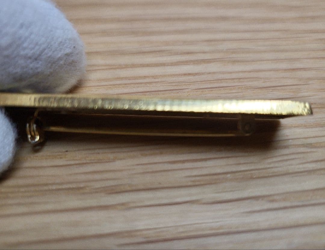 【CHANEL】シャネル ブローチ ロゴプレート ブラック/ゴールド メタル素材