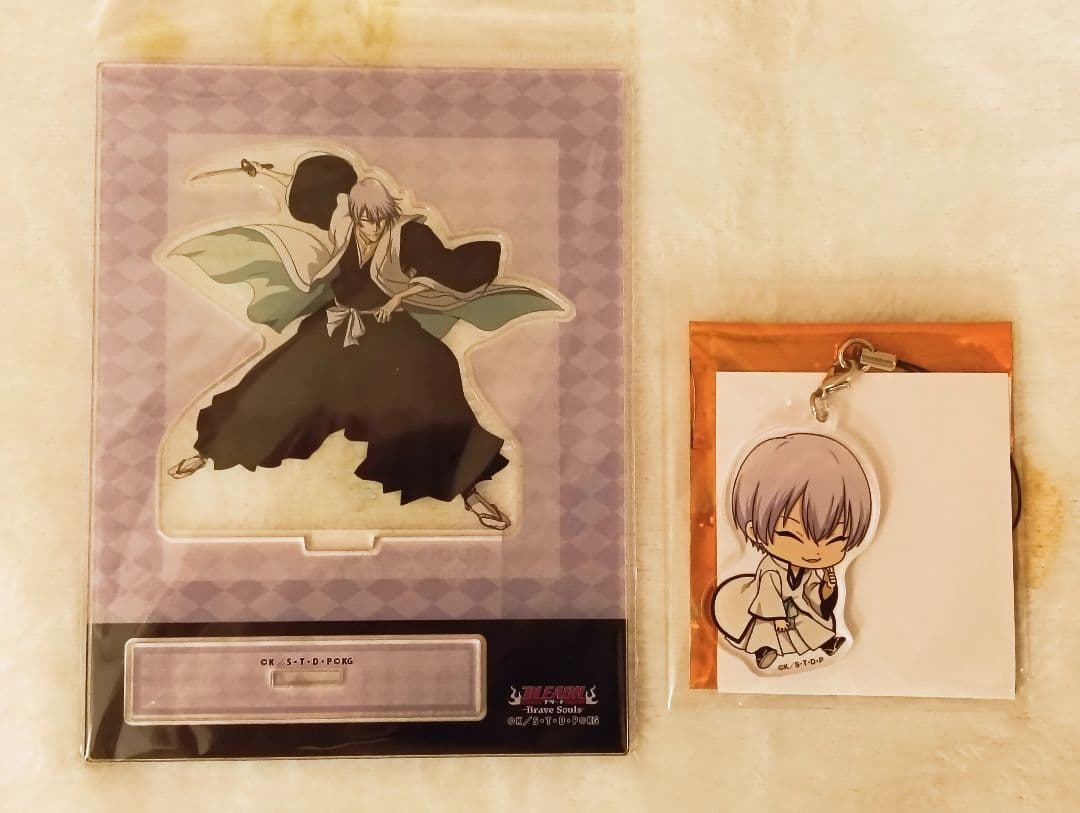 新品BLEACH 市丸ギン　アクリルスタンドポストカードアクリルキーホルダー