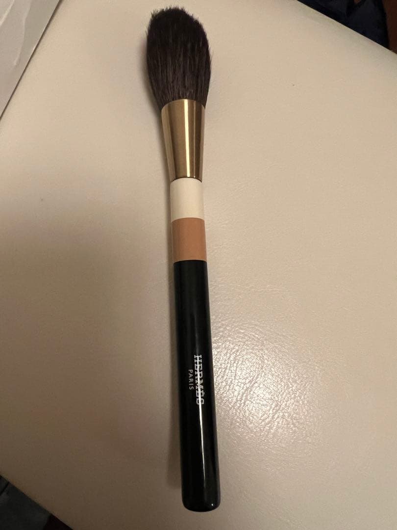 HERMES メイクアップブラシ　プラン エア パンソー プードル　エルメス