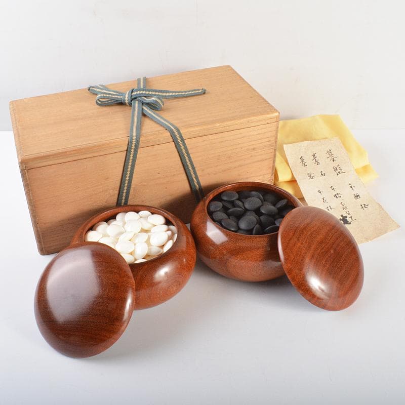 囲碁　鱗屋精製　本蛤碁石　那智黒碁石　本花梨碁笥　一套　共箱　M　R7800B