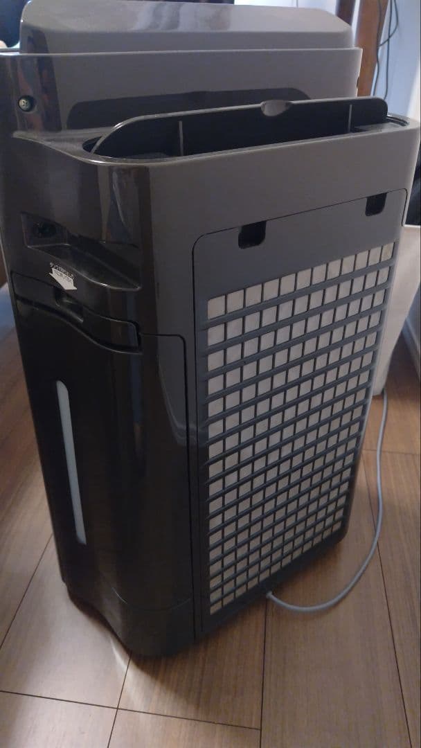 空気清浄機・イオン発生器 KC-j50-H