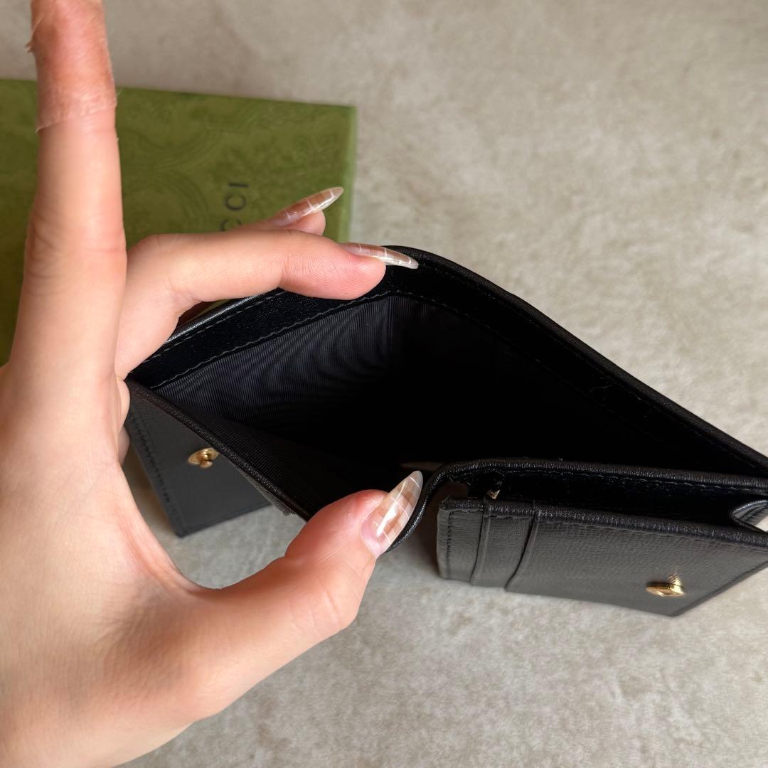 GUCCI グッチ マーモント 二つ折り財布