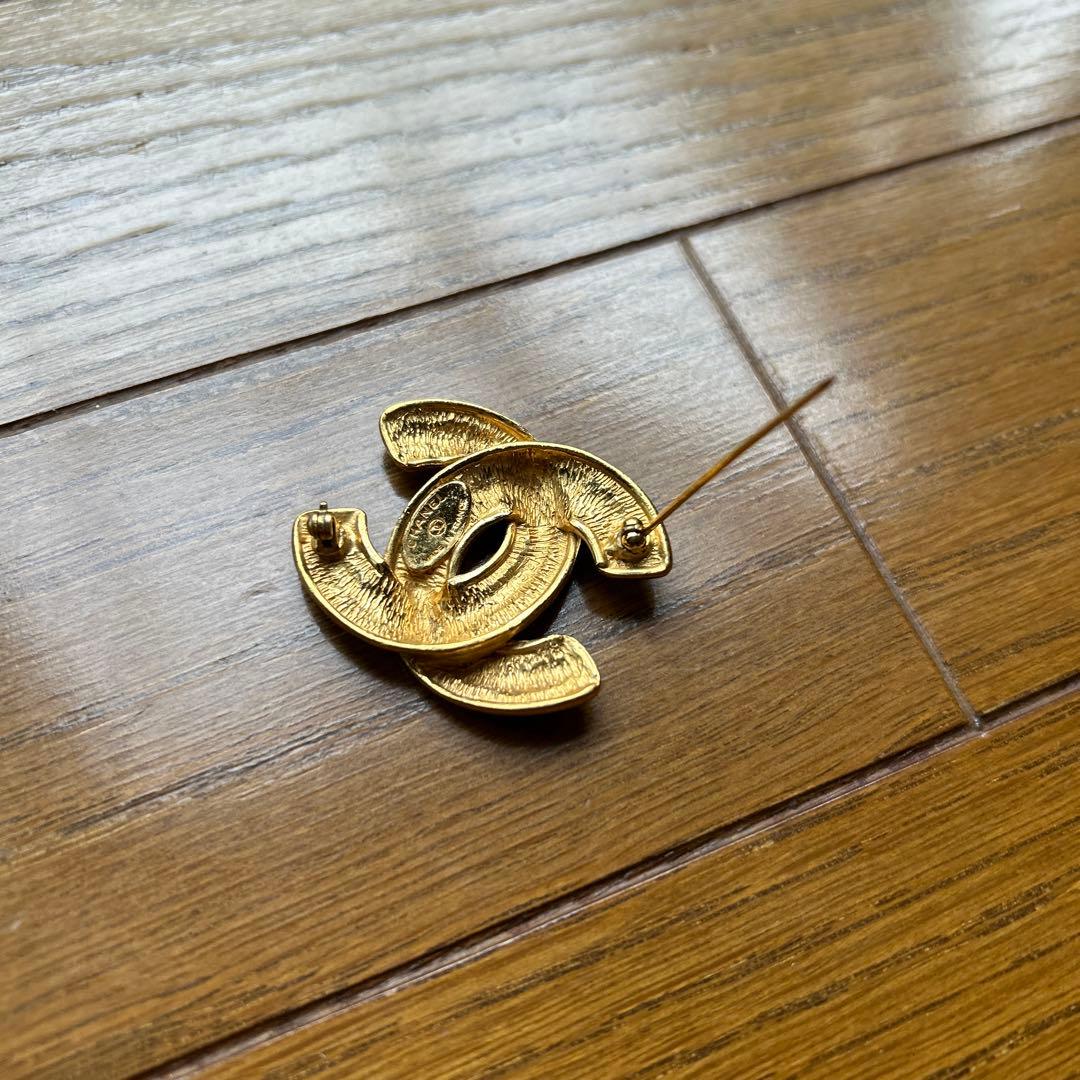 CHANELブローチ