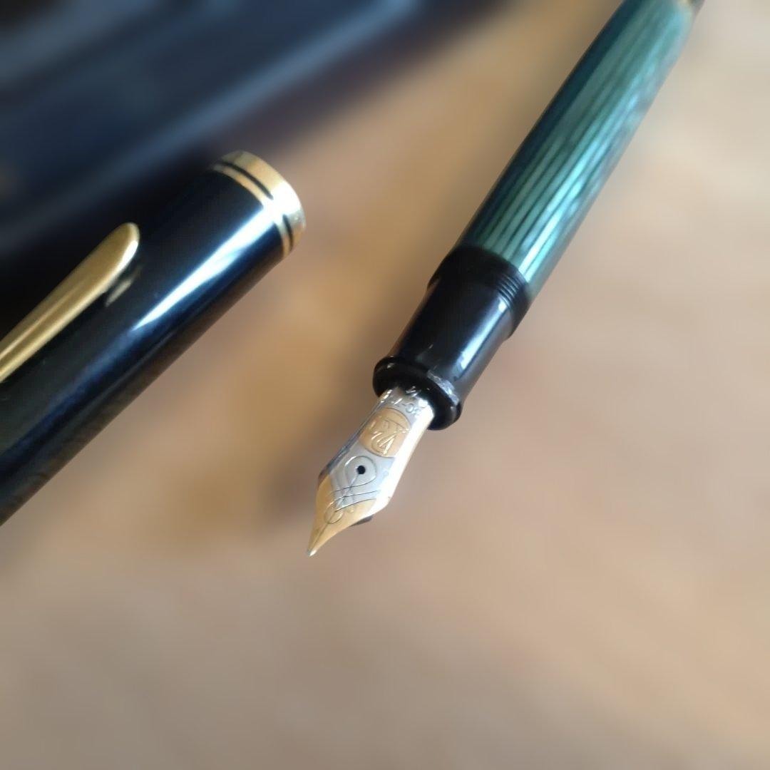 Pelican ペリカン ／ペン入れ（150年記念）＆万年筆