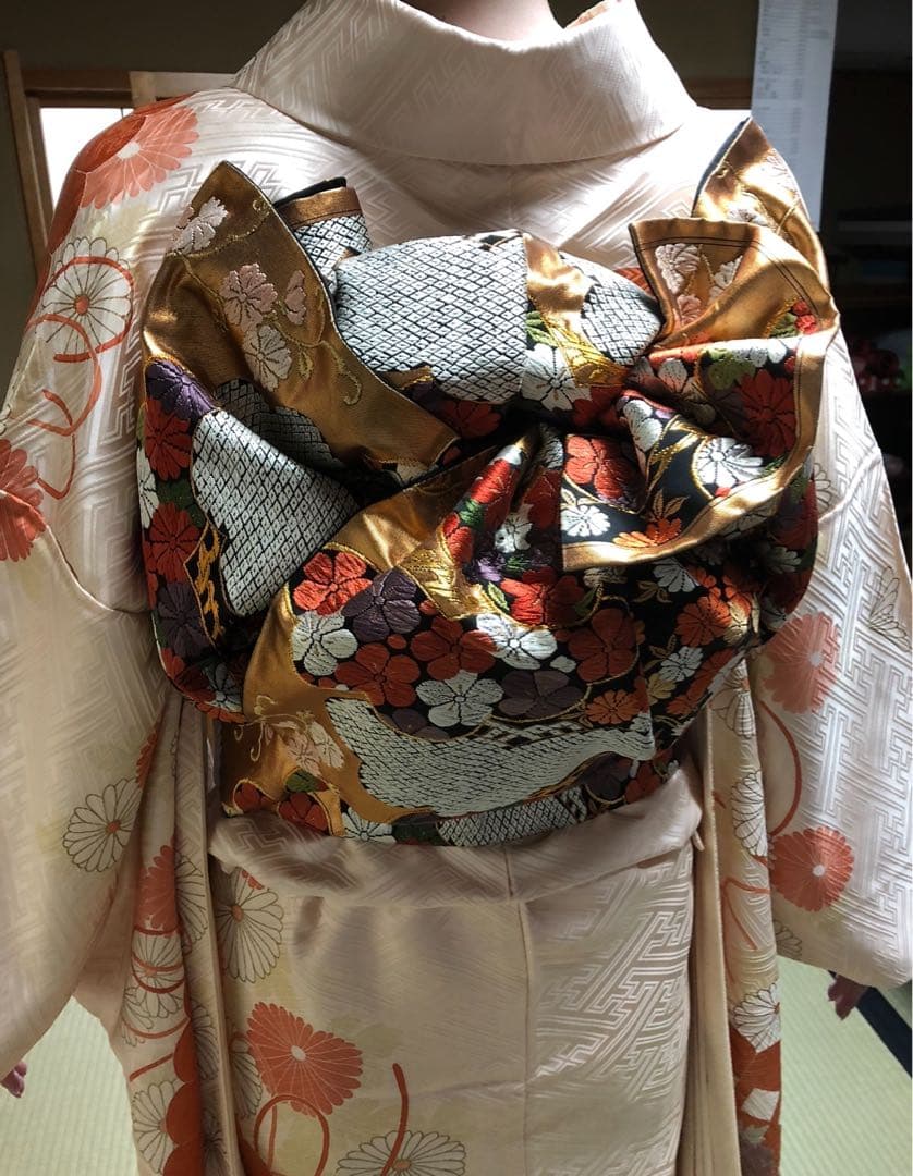 SALE振袖一式　帯あげ、帯締め付き　かんざしと同時購入で割引します