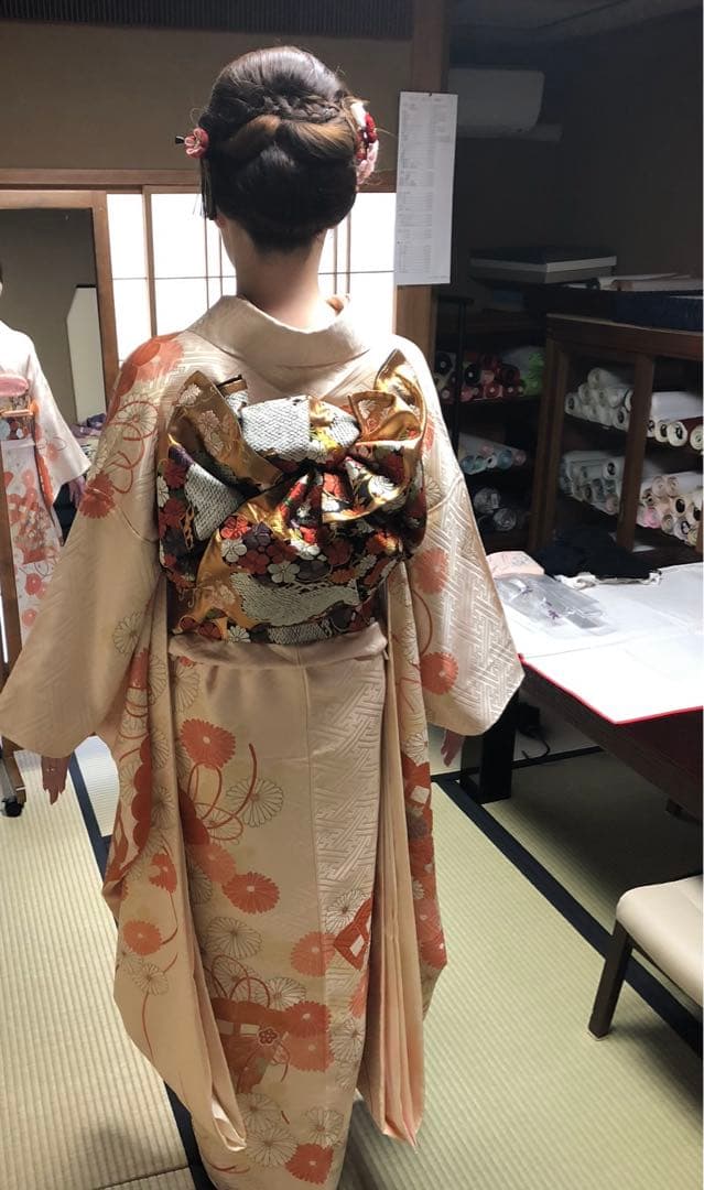 SALE振袖一式　帯あげ、帯締め付き　かんざしと同時購入で割引します