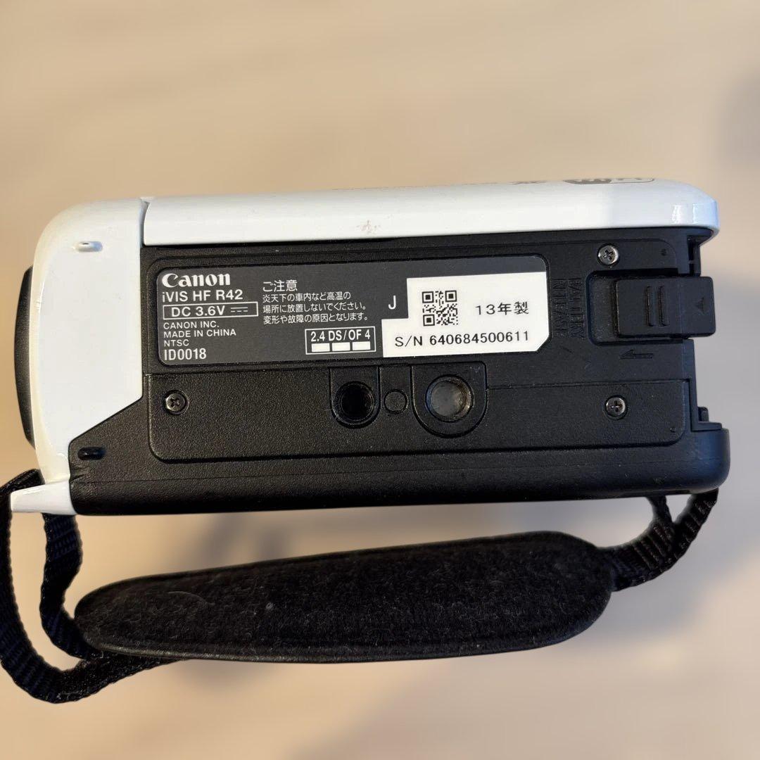 Canon IVIS HF R42 ビデオカメラ 本体　充電器　バッテリー