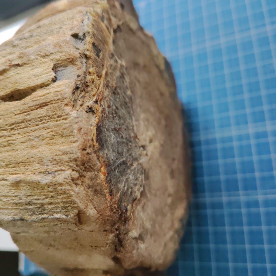 多彩な色の自然石（津軽錦石）原石、管理Ｎｏ．71238