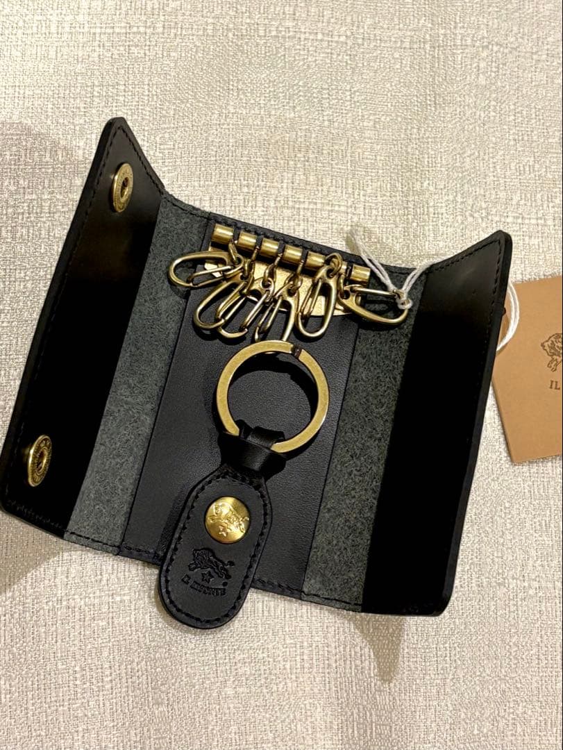 《1200円OFF》新品未使用ラッピング付IL BISONTEブラックキーケース