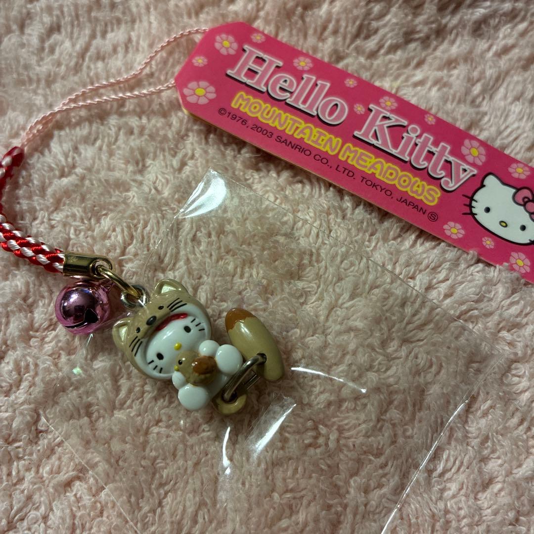マウンテンメドウズハローキティ ストラップ 鈴付き2個